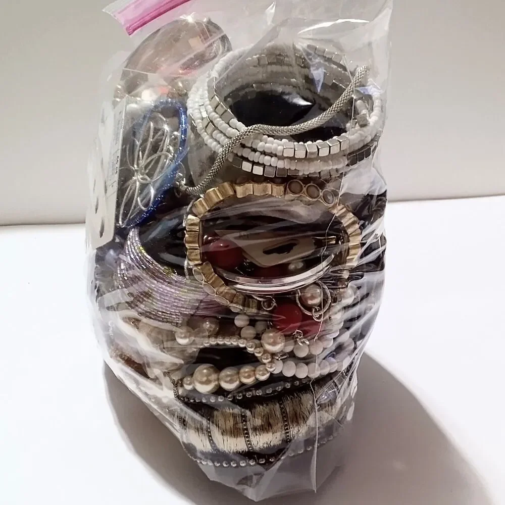 Unknown discover treasure